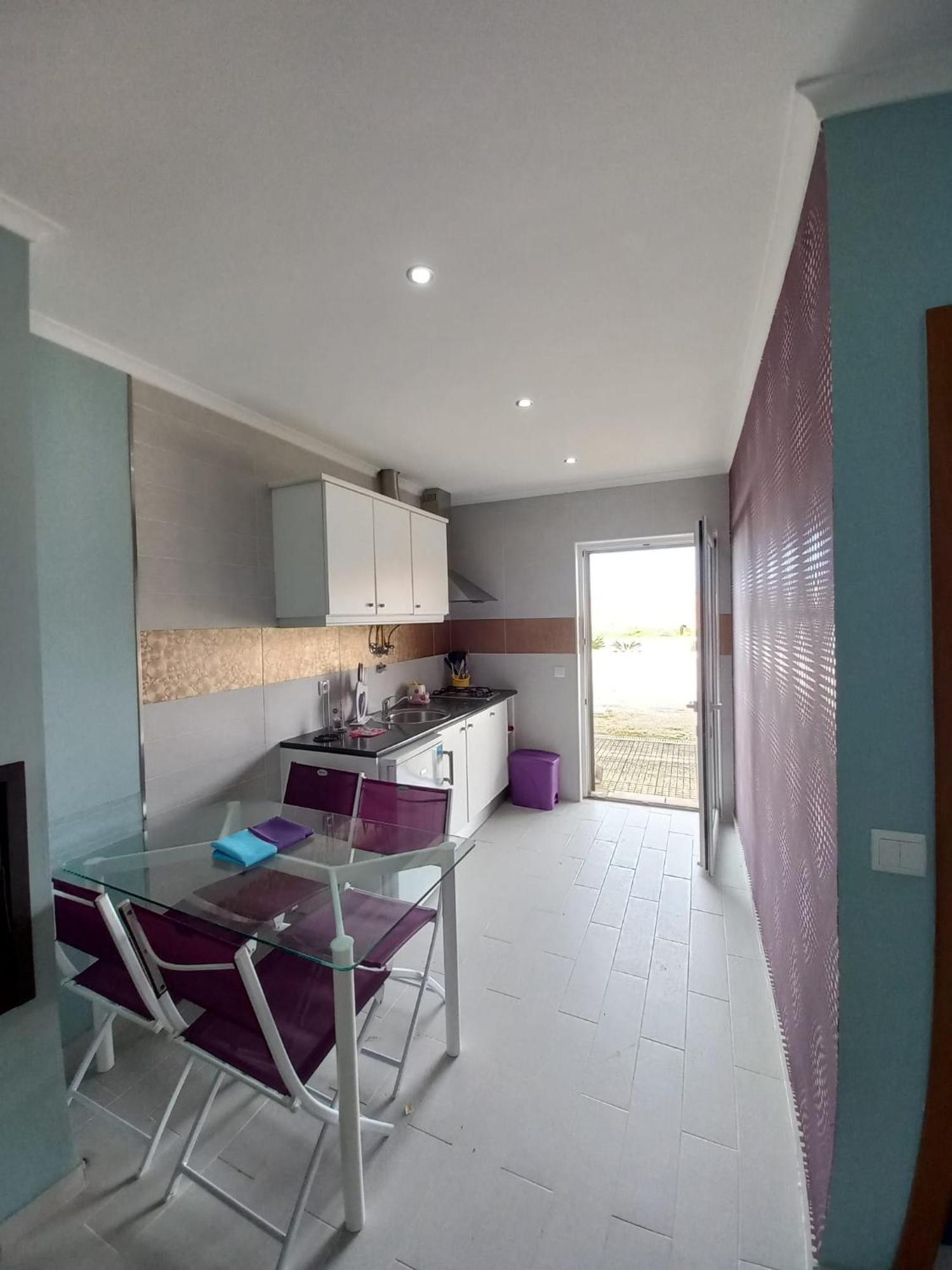 Casa Do Portao Azul - Salmonete Apartment Atouguia Da Baleia Luaran gambar
